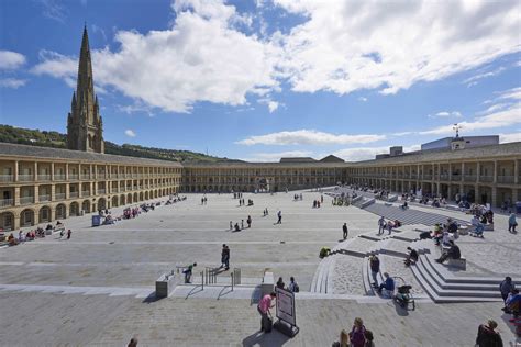 The Piece Hall Museum / Heritage / Gallery / Visitor Centre in Halifax, Yorkshire