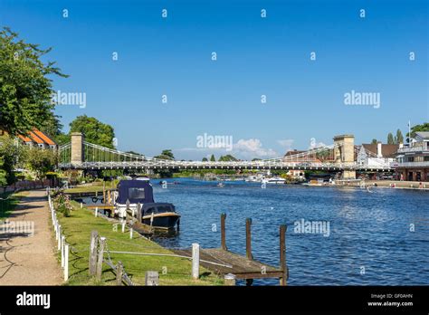 The Thames river walk in Marlow Stock Photo - Alamy