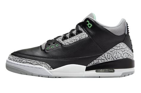 Air Jordan 3 Green Glow CT8532-031 - KicksOnFire.com