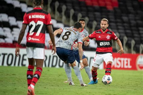 Flamengo x Vélez Sarsfield ao vivo: onde assistir à transmissão e horário | Futebol | Esportes O ...