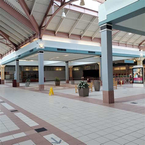 Steeplegate Mall, Concord NH. Not much left in the wing I was in. : r ...