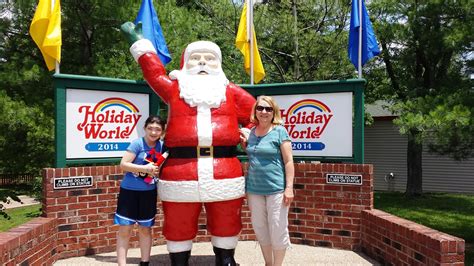 Holiday World, Santa Claus, Indiana: Family Friendly Theme Park