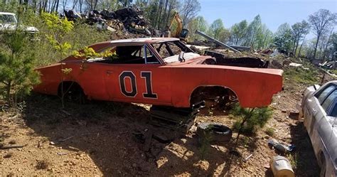 "Dukes Of Hazzard" General Lee Jump Cars Found In Georgia Junkyard