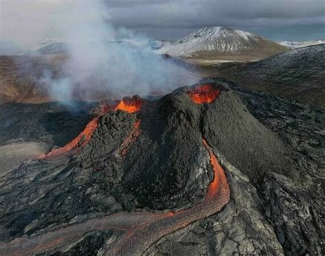 Volcano Tours in Iceland | Volcano Tours with Local Guides