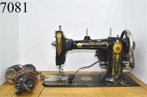 Antique 1910-1920 Damascus Grand Sewing Machine W Pedal Ornate All Met ...