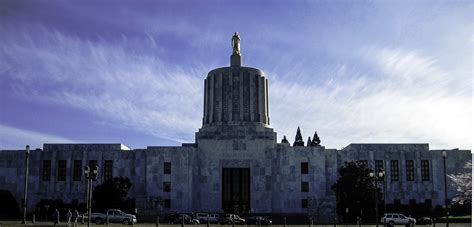 Oregon State Capital in Salem, Oregon image - Free stock photo - Public ...