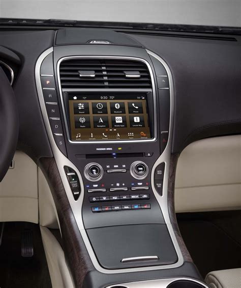 2020 Lincoln Nautilus Interior - Center Console | Luxury suv cars, Factory interior, Lincoln ...