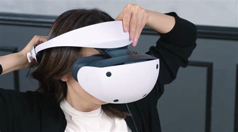 PSVR 2 Unboxing Video Shows Insights into the Features of the Headset