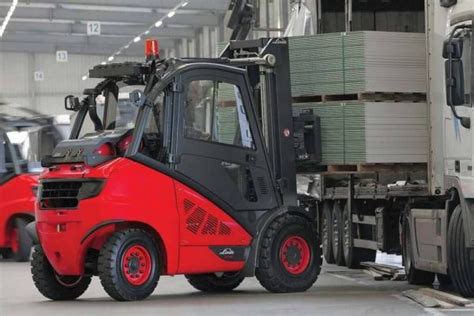 The different types of forklift truck, and what are their uses?