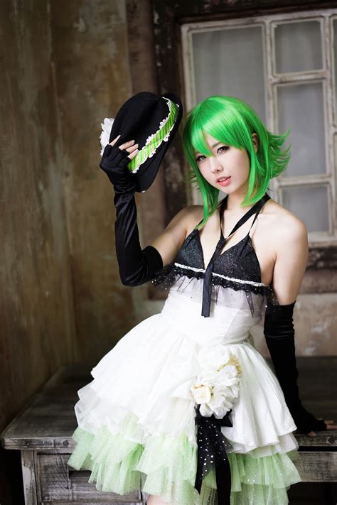 Korean Cosplayer: Gumi (Just a Game) - VOCALOID