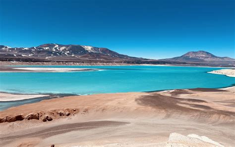 Laguna Verde y Ojos del Salado - Programas, tour y experiencias ...