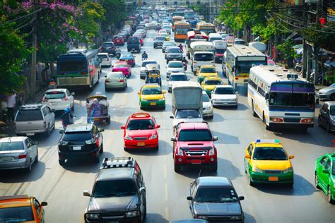 Researchers Test Traffic Congestion Scenarios With Robot Cars