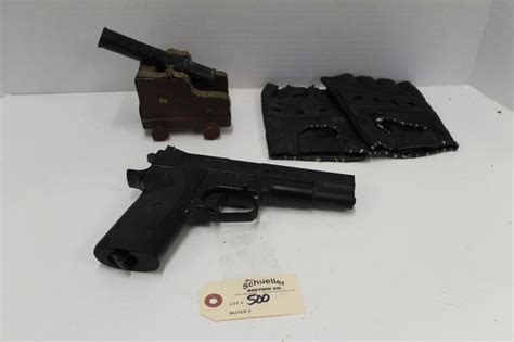 Crosman CO2 Pellet Hand Gun W/ Accessories | Live and Online Auctions on HiBid.com