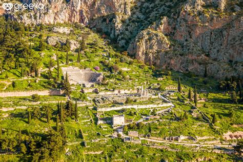 Delphi Ancient Site: Photos, Map, See & Do | Greeka