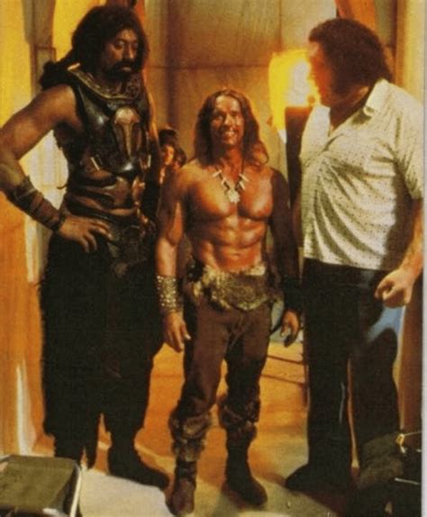 Arnold Schwarzenegger next to Wilt Chamberlain & André The Giant : r/AbsoluteUnits