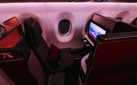 Flight Review: Qatar Airways Stunning Qsuite Business Class A350-1000