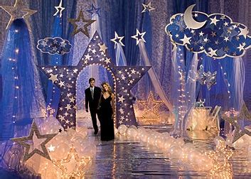 A Star Themed Prom for Memories to Last Forever | Prom Ideas & Event ...