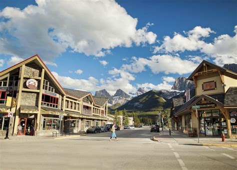 Downtown Canmore Luxury Mountain Homes | Distinctive Homes