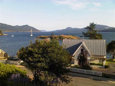 Orcas Island Lodging: Fine Hotels & Cozy Beach Cottages