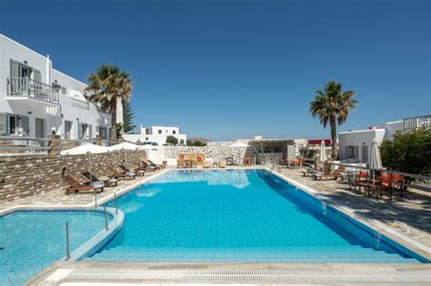 Hotel in Naoussa Paros - Summer Shades Hotel in Paros