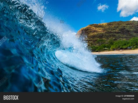 Blue Hawaiian Wave Image & Photo (Free Trial) | Bigstock