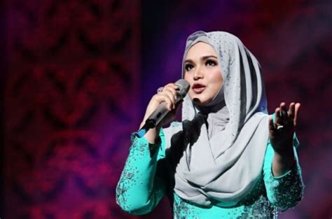 Siti Nurhaliza Sets Up COVID-19 Fund To Help Frontliners | News | Rojak Daily