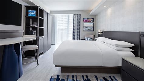 Hotel Rooms and Suites in Brickell | Hyatt Centric Brickell Miami