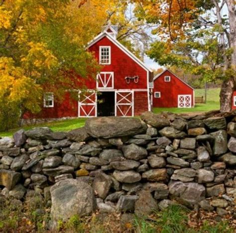 30 Fantastic Red Barn Building Ideas For Inspire You | Red barns, American barn, Barn house