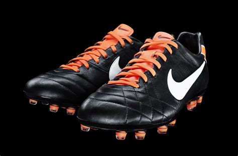 Colorway Leaked: Nike to Release Nike Tiempo Legend 4 2019 Remake Boots ...