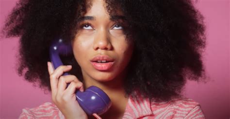 Elinel releases the new song "Phone" - Telegrafi - Telegrafi