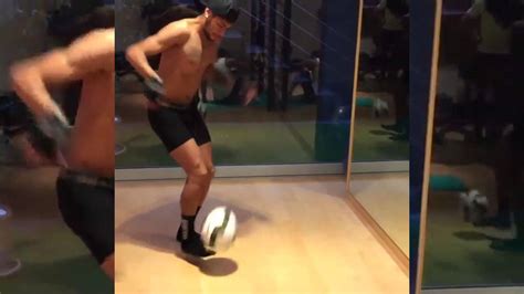 Neymar Jr Best Freestyle Skills - YouTube