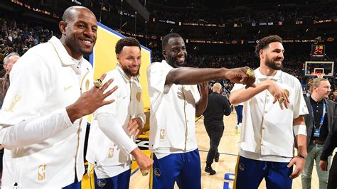 Warriors Unveil 2021-22 NBA Championship Rings During Champions Ring ...