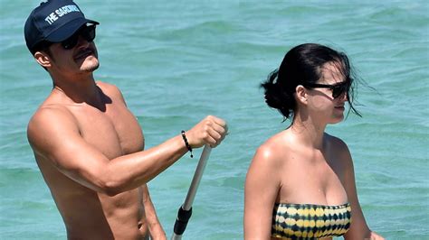 Orlando Bloom Goes Fully Nude During PDA-Filled Beach Day With Katy ...