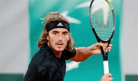 Stefanos Tsitsipas’s Racquet - What Does He Use? - Perfect Tennis