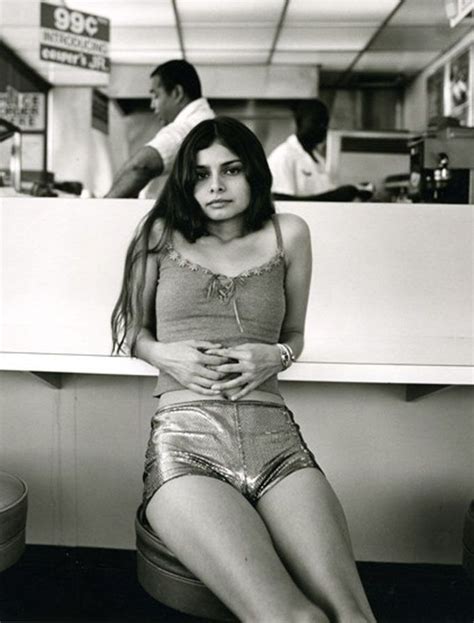 the ethereal beauty of Hope Sandoval - hangin' at a diner, circa early '90s | Hope sandoval ...