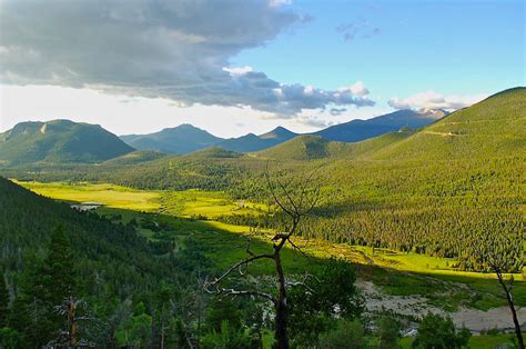 Hike to Ypsilon Lake in Rocky Mountain National Park | Lake Hike ...