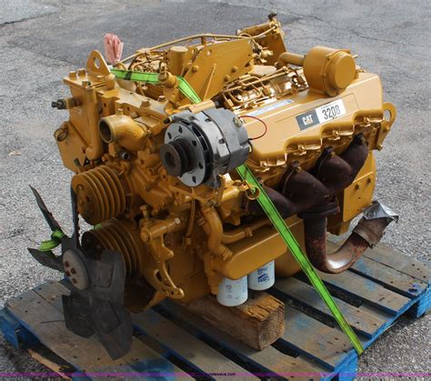 Caterpillar 3208 V8 diesel engine in Olathe, KS | Item BO9422 sold ...