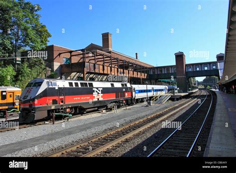 Metro North commuter railroad yard and station Poughkeepsie NY Stock Photo - Alamy