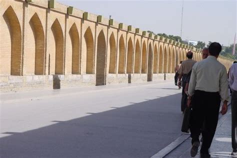 Esfahan Bridges | Travel Story and Pictures from Iran