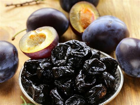 Grow Your Own Prunes - How To Grow And Dry Plums At Home