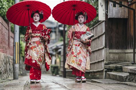 Kimonos and Yukatas