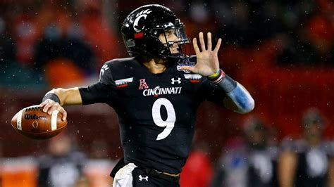 How Cincinnati Football junior Desmond Ridder became a quarterback