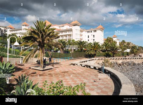 Canico madeira hi-res stock photography and images - Alamy