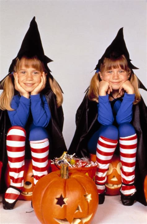 Mary-Kate and Ashley Olsen Halloween Costumes | POPSUGAR Entertainment