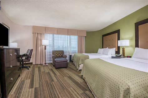 Holiday Inn New Orleans West Bank Tower, an IHG Hotel in Gretna, LA ...