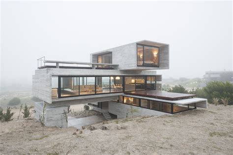 GOLF HOUSE | Luciano Kruk | Media - Photos and Videos - 1 | Archello