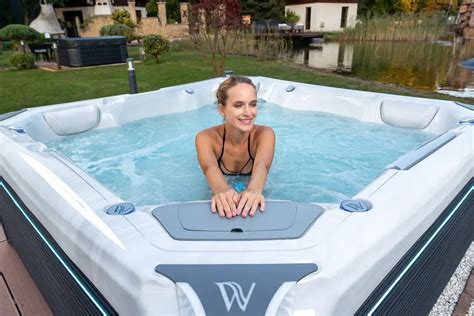 Jacuzzi vs. Hot Tub: The Full Breakdown | Wellis® Spas USA