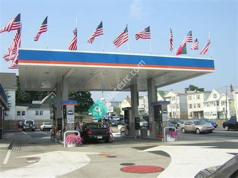 Gulf Gas Station - Somerville