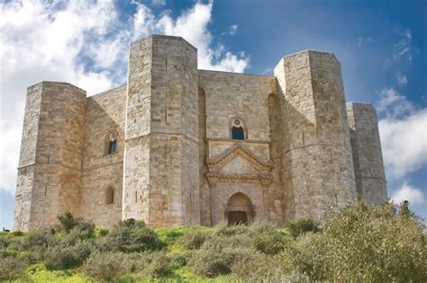 Andria | Medieval Town, Castel del Monte, Trulli | Britannica