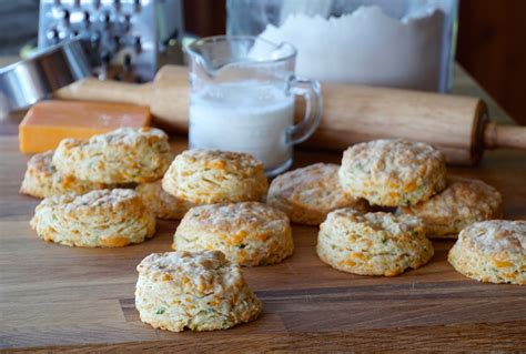 Easy Buttermilk Biscuits - Weekend at the Cottage